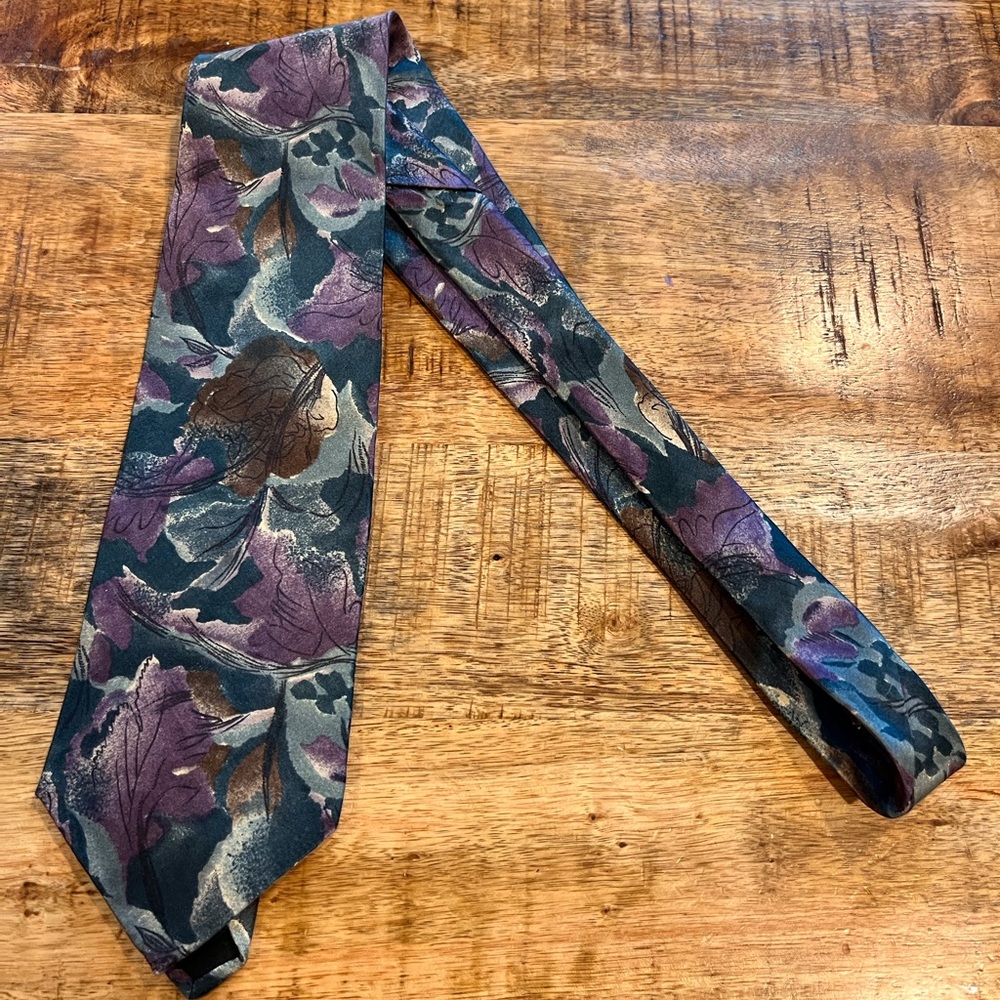 Cambridge Classics Mervyns Floral Print Silk Tie